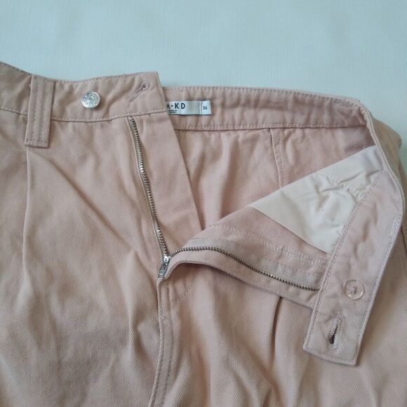 NA-KD Wide Leg Tan Pleated Front High Waisted Cargo Style Pants Women's Size 36 - Picture 6 of 12